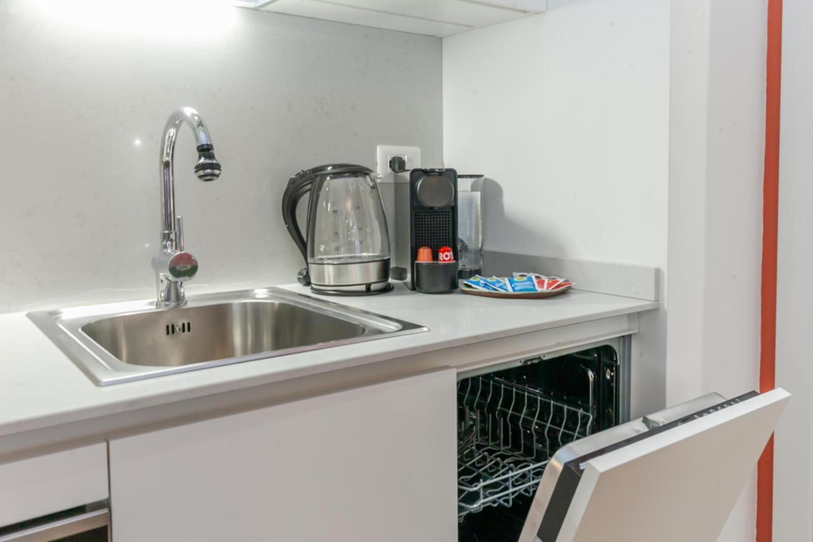 "Movie Heaven" Metro-Centric & Luxury Hub Apartment Milano Ngoại thất bức ảnh